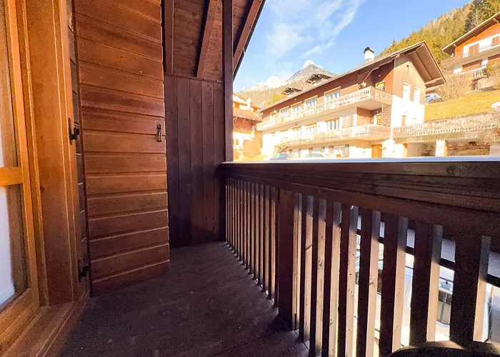 Casa Flora -lakefront And Tre Cime View Apartment Auronzo di Cadore